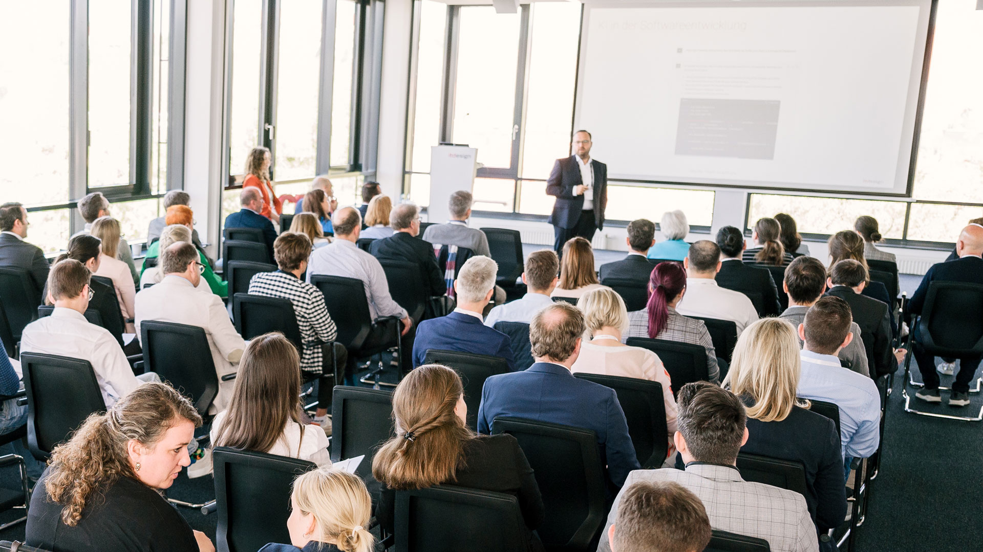 Veranstaltungen und Webinare für CAS genesisWorld